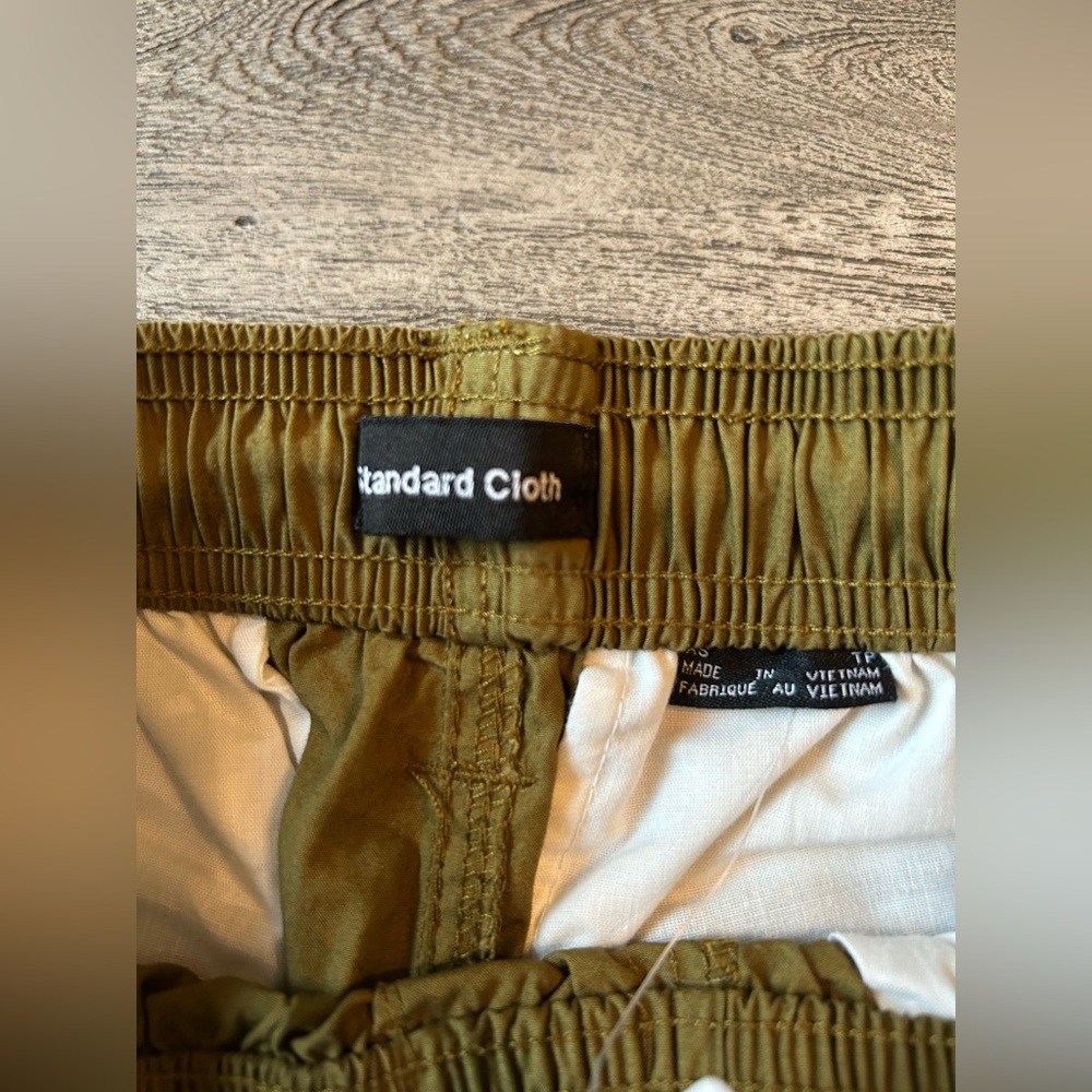 Urban Outfitters Women’s XS Cargo Pants NWT - Picture 2 of 8